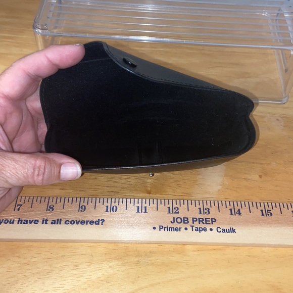 Ray-Ban glasses CASE only. Black and black interior - Picture 2 of 3